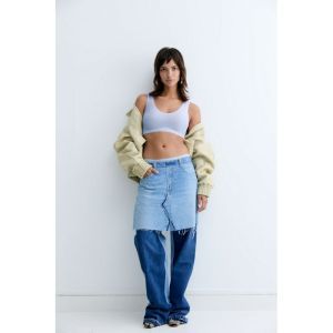 Soft Stretch Padded Top 401 Icy Powder