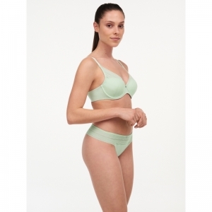 Kristen 00E Green lily